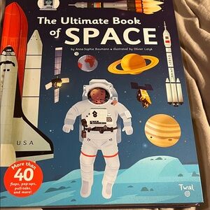 Twirl The Ultimate Book of Space - Interactive Learning Toy